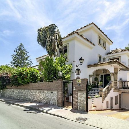 Villa Casakhan, Beautiful Luxury Villa, Марбелья Экстерьер фото