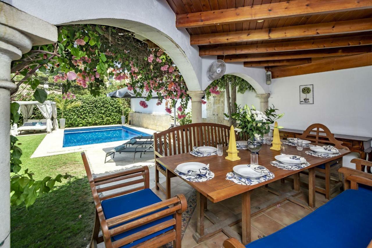 Villa Casakhan, Beautiful Luxury Villa, Марбелья Экстерьер фото